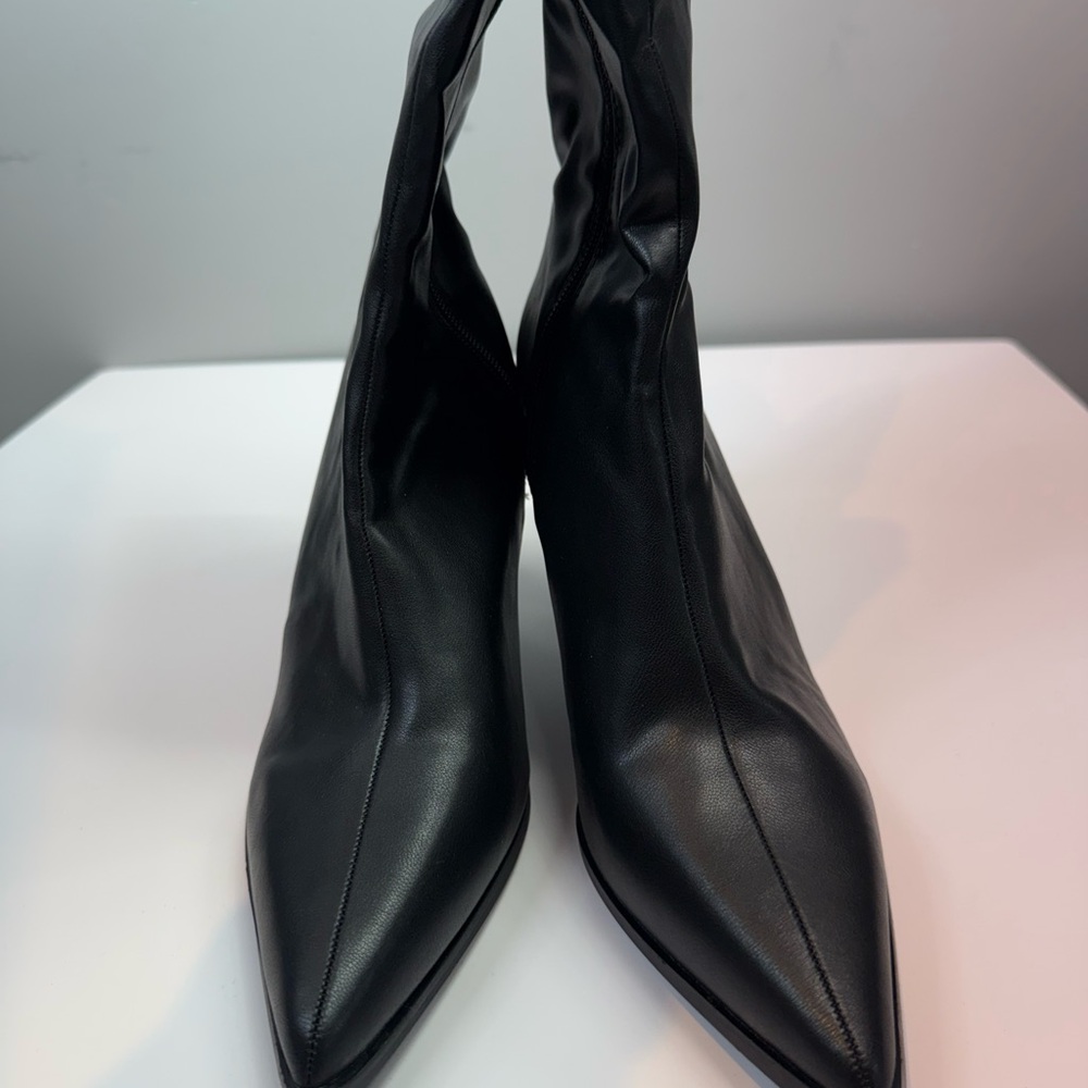 NWOT Black Pointed‑Toe Knee‑High Boots Size 39 (US 8.5‑ - Picture 2 of 5
